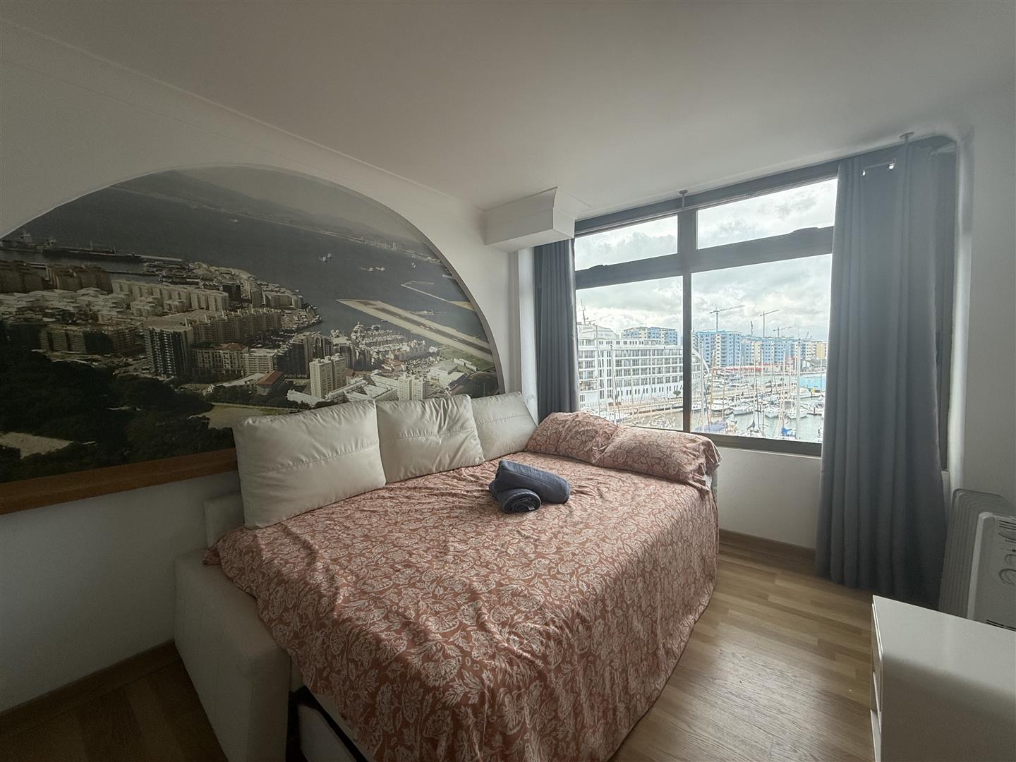 Image of Apartment - 2 Bedrooms - 1 Bathrooms for Rental in Marina Bay-Gibraltar, Image 11
